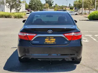 Toyota Camry 2017 SE 4p Sedan