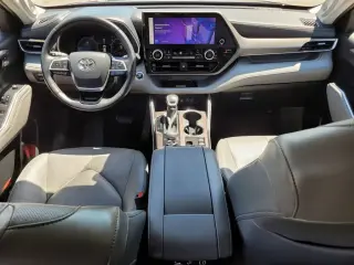 Toyota Highlander 2023 AWD Limited 4dr SUV