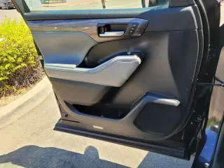 Toyota Highlander 2023 AWD Limited 4dr SUV