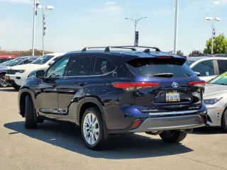 Toyota Highlander 2023 AWD Limited 4dr SUV