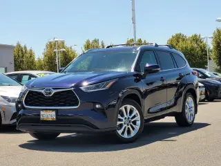 Toyota Highlander 2023 AWD Limited 4dr SUV