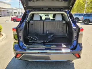 Toyota Highlander 2023 AWD Limited 4dr SUV