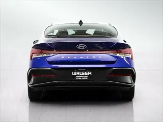 Hyundai ELANTRA 2025 SEL Confort 4p Sedan