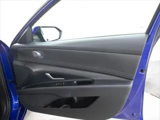 Hyundai ELANTRA 2025 SEL Confort 4p Sedan