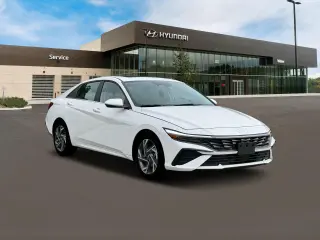 Hyundai ELANTRA 2025 SEL Confort 4p Sedan