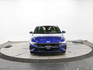 Hyundai ELANTRA 2025 SEL Confort 4p Sedan