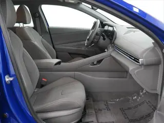 Hyundai ELANTRA 2025 SEL Confort 4p Sedan