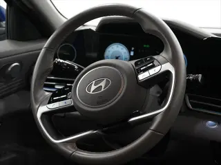 Hyundai ELANTRA 2025 SEL Confort 4p Sedan