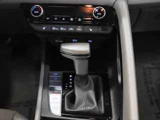 Hyundai ELANTRA 2025 SEL Confort 4p Sedan