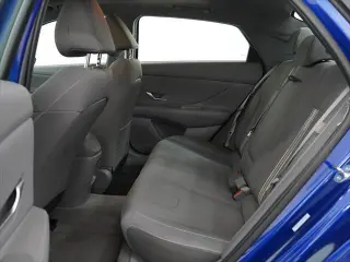 Hyundai ELANTRA 2025 SEL Confort 4p Sedan
