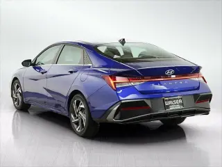 Hyundai ELANTRA 2025 SEL Confort 4p Sedan