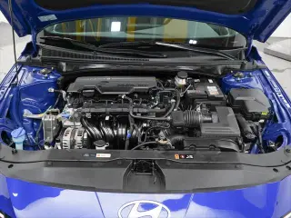 Hyundai ELANTRA 2025 SEL Confort 4p Sedan