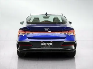 Hyundai ELANTRA 2025 SEL Confort 4p Sedan