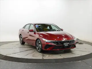 Hyundai ELANTRA 2025 SEL Confort 4p Sedan