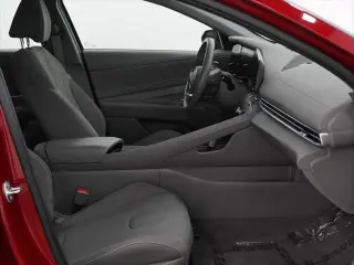 Hyundai ELANTRA 2025 SEL Confort 4p Sedan
