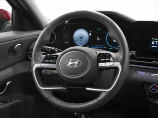 Hyundai ELANTRA 2025 SEL Confort 4p Sedan