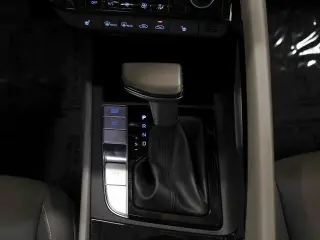 Hyundai ELANTRA 2025 SEL Confort 4p Sedan