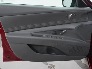 Hyundai ELANTRA 2025 SEL Confort 4p Sedan