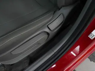 Hyundai ELANTRA 2025 SEL Confort 4p Sedan