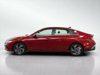 Hyundai ELANTRA 2025 SEL Confort 4p Sedan