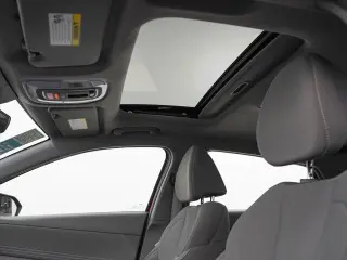 Hyundai ELANTRA 2025 SEL Confort 4p Sedan
