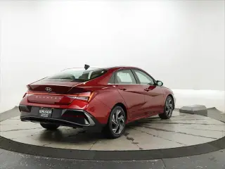 Hyundai ELANTRA 2025 SEL Confort 4p Sedan