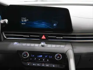 Hyundai ELANTRA 2025 SEL Confort 4p Sedan