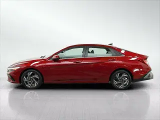 Hyundai ELANTRA 2025 SEL Confort 4p Sedan