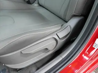 Hyundai ELANTRA 2025 SEL Confort 4p Sedan