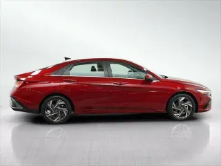 Hyundai ELANTRA 2025 SEL Confort 4p Sedan