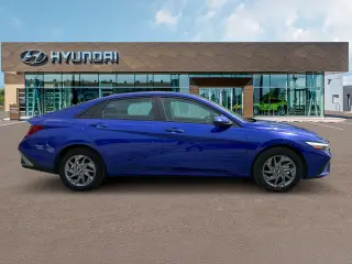 Hyundai ELANTRA Hybrid 2025 Azul 4p Sedan
