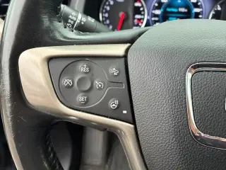 GMC Acadia 2019 4x4 Denali 4p SUV