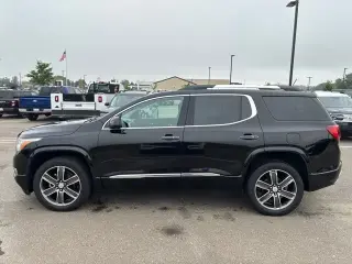 GMC Acadia 2019 4x4 Denali 4p SUV