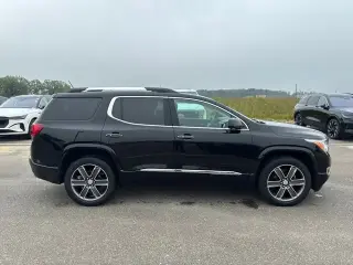 GMC Acadia 2019 4x4 Denali 4p SUV