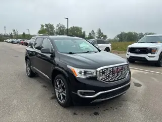 GMC Acadia 2019 4x4 Denali 4p SUV