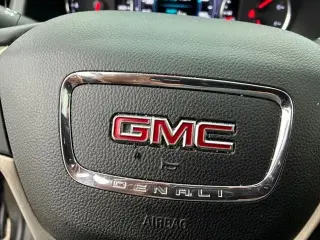 GMC Acadia 2019 4x4 Denali 4p SUV