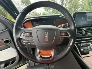 Lincoln Navigator L 2020 4x4 Reserve 4dr SUV