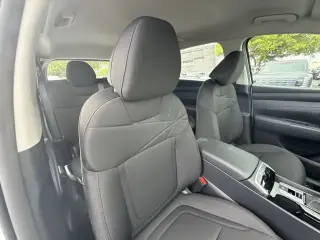 Hyundai TUCSON 2026 SE 4p SUV