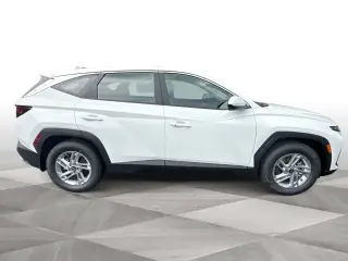 Hyundai TUCSON 2026 SE 4p SUV