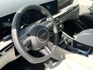 Hyundai TUCSON 2025 SEL Convenience 4p SUV