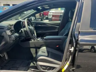 Toyota Camry 2025 XSE 4p Sedan