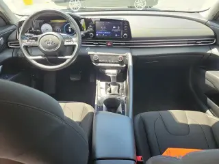 Hyundai ELANTRA 2022 SEL 4p Sedan