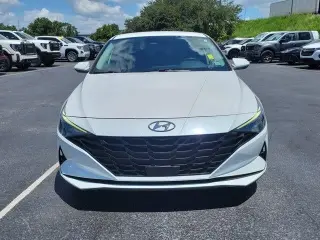 Hyundai ELANTRA 2022 SEL 4p Sedan