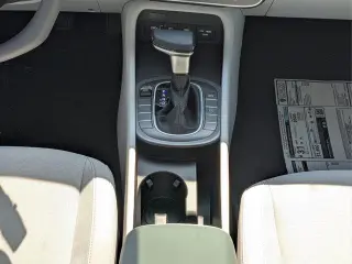 Hyundai KONA 2026 SE 4p SUV