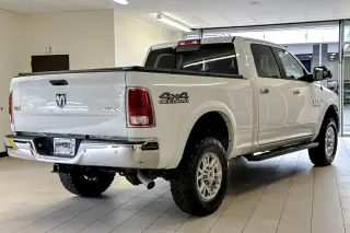 Ram 2500 2018 4x4 Laramie 4dr Crew Cab 6.3 ft. SB Camioneta
