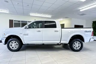 Ram 2500 2018 4x4 Laramie 4dr Crew Cab 6.3 ft. SB Camioneta