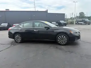 Nissan Altima 2025 2.5 SV 4p Sedan