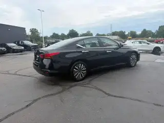 Nissan Altima 2025 2.5 SV 4p Sedan