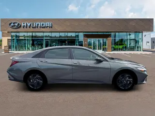 Hyundai ELANTRA 2026 SEL Sport 4p Sedán