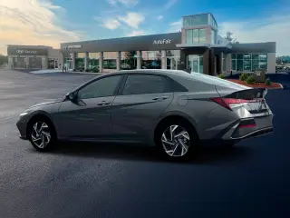 Hyundai ELANTRA 2025 SEL Sport 4p Sedan